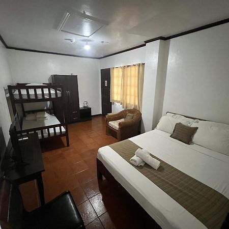 Subiza Beach Resort Olongapo Ngoại thất bức ảnh