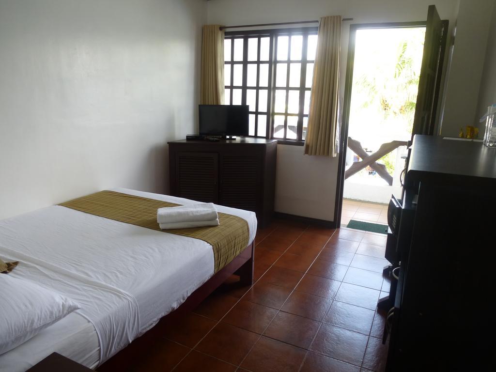 Subiza Beach Resort Olongapo Ngoại thất bức ảnh