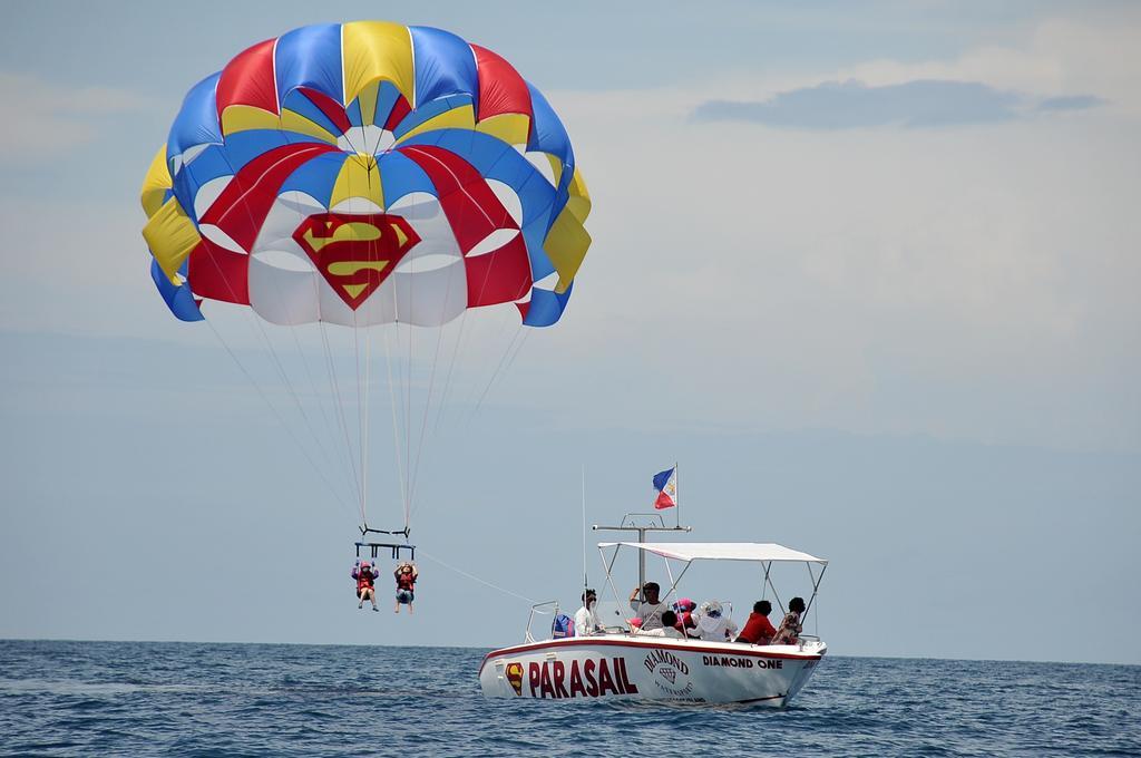 Subiza Beach Resort Olongapo Ngoại thất bức ảnh