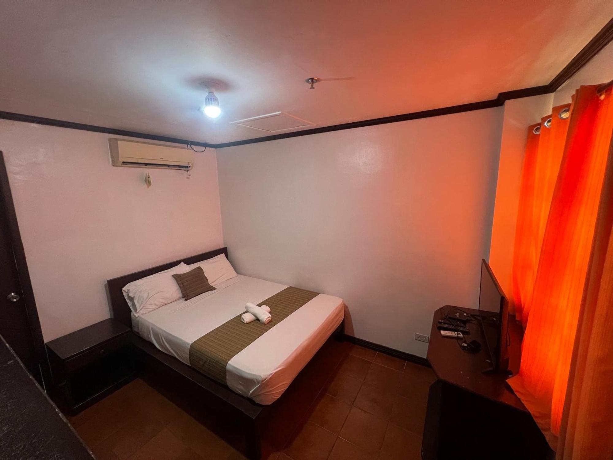 Subiza Beach Resort Olongapo Ngoại thất bức ảnh