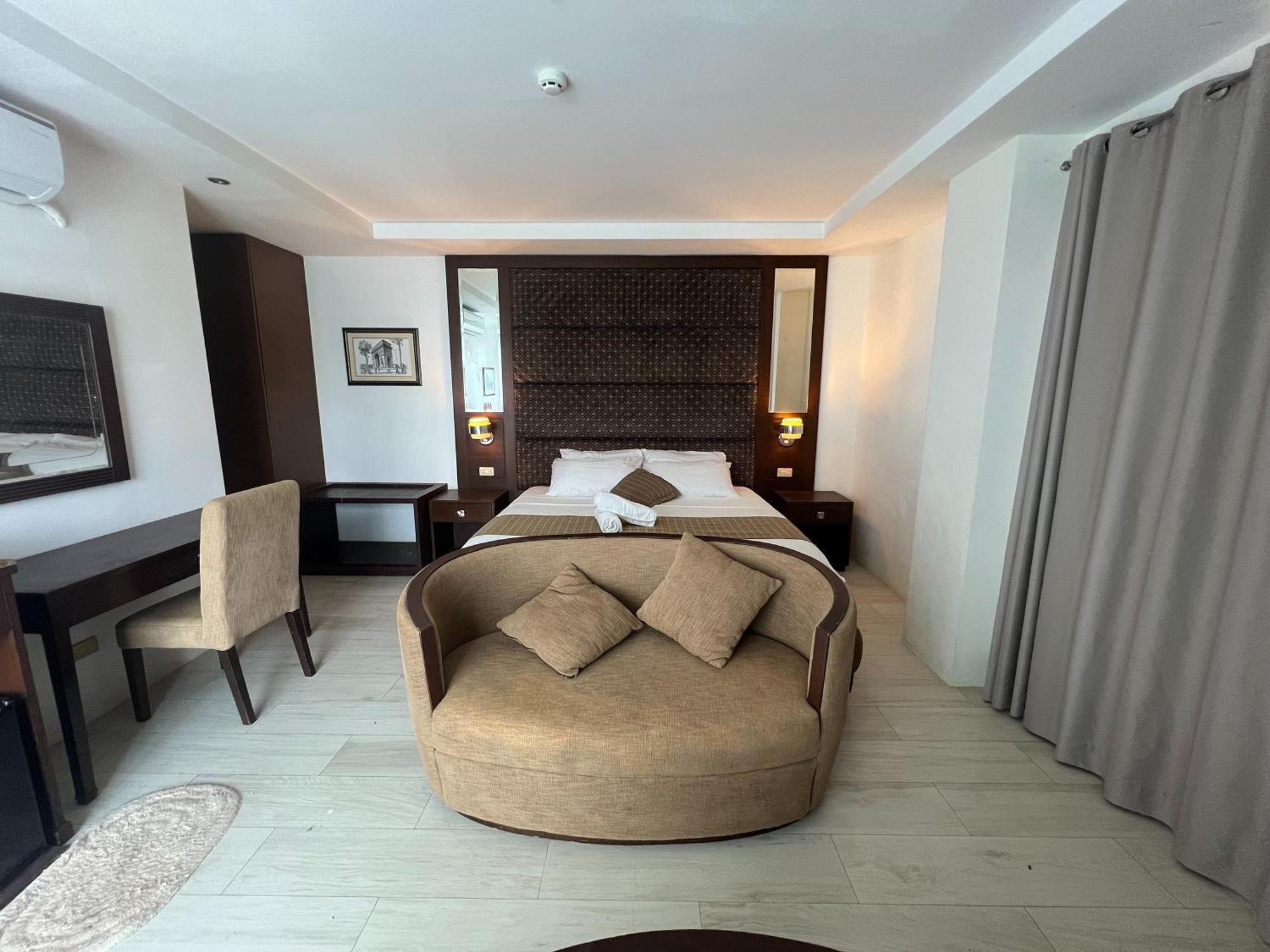 Subiza Beach Resort Olongapo Ngoại thất bức ảnh